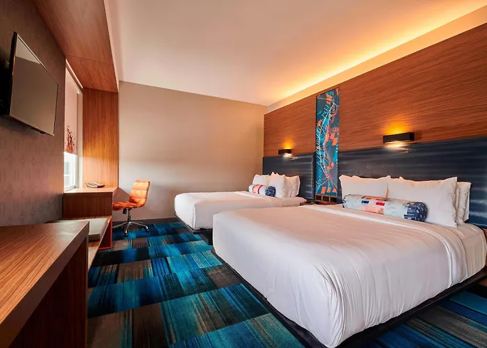 Pet Friendly hotel: Aloft Cleveland Airport